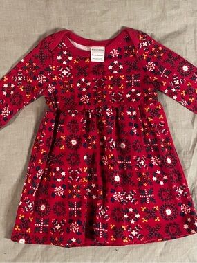 Scandinavian-inspired Folk Floral Long Sleeve Casual Dress